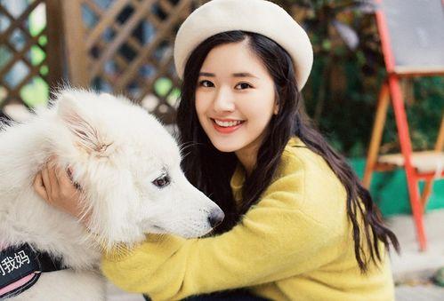 女明星光溜溜图片视频素材高清 赵露思个人资料 朝阳吃瓜群众一枚的微博,瓜田李下，明星隐私与公众关注